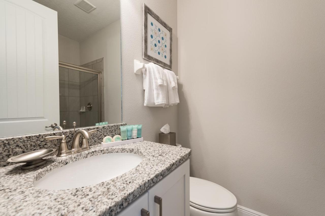 Vibrant Home By Rentyl Near Disney With Private Pool, Foosball Table & Resort Amenities - 7418M Orlando Exterior photo