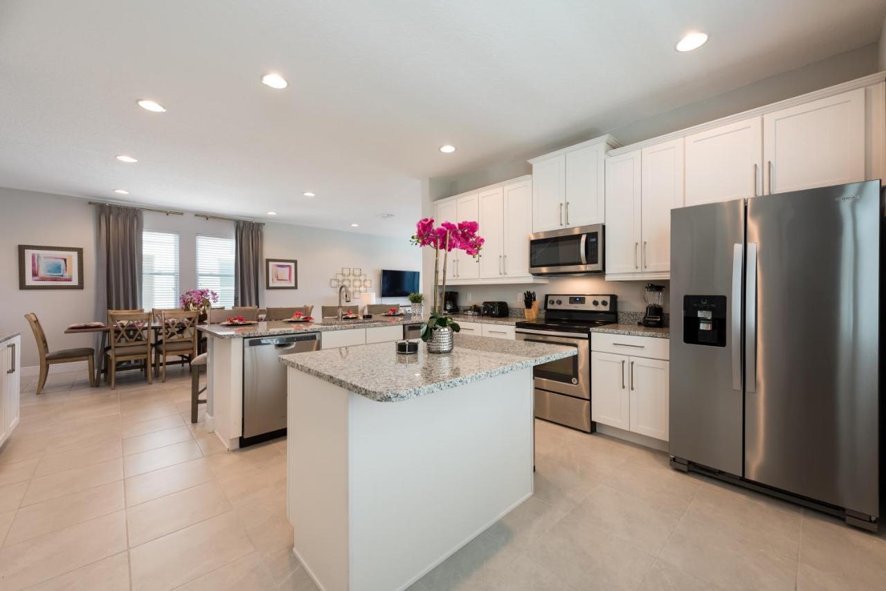 Vibrant Home By Rentyl Near Disney With Private Pool, Foosball Table & Resort Amenities - 7418M Orlando Exterior photo